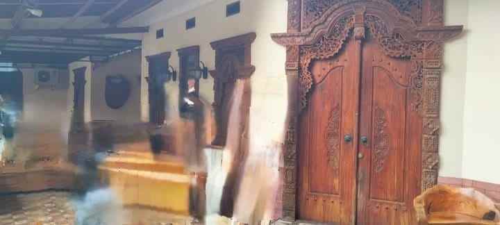 rumah second terawat di sawangan depok