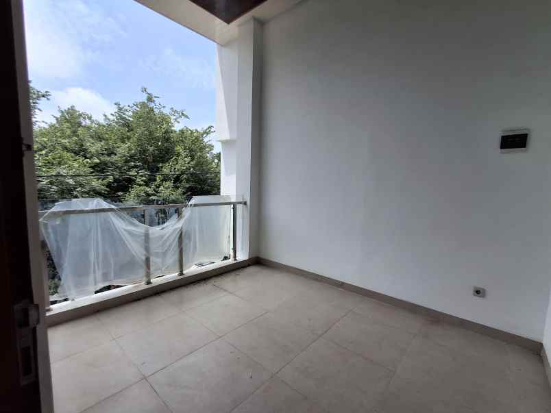 rumah siap huni 2 lantai di jantung wisata kaliurang