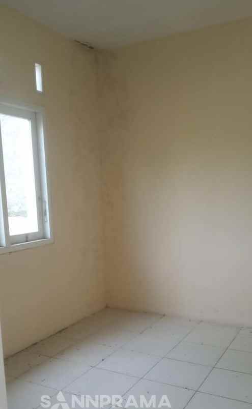 rumah siap huni dalam perumahan curug guning sindur rn