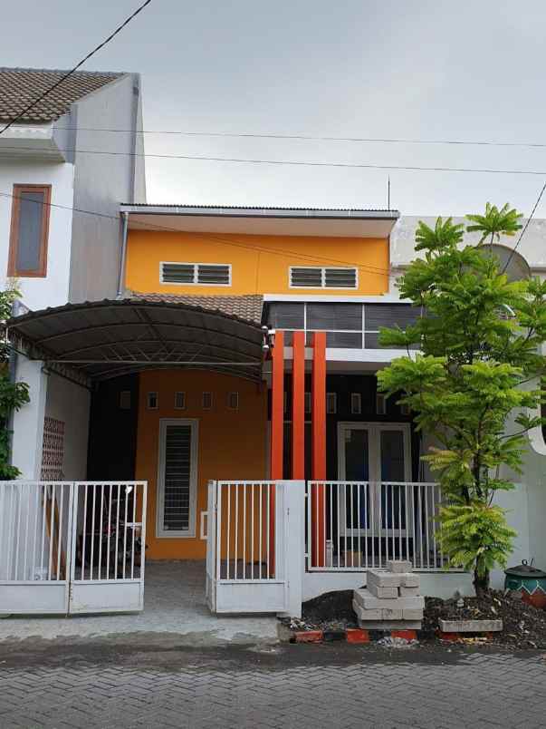 rumah siap huni rungkut permai strategis