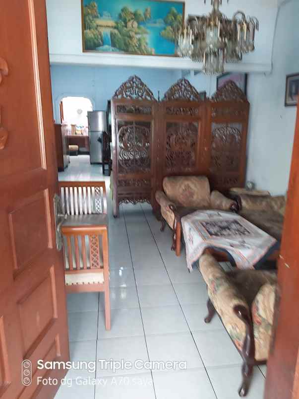 rumah strategis pinggir jalan raya area ciracas