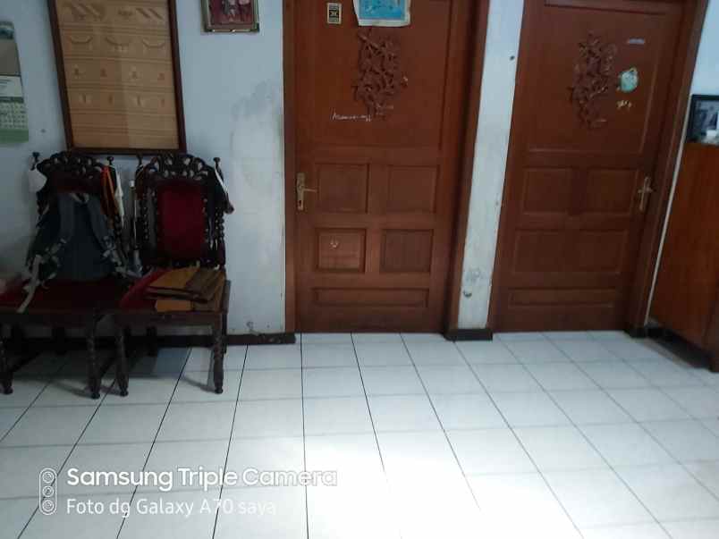 rumah strategis pinggir jalan raya area ciracas