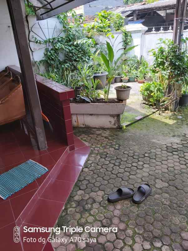 rumah strategis pinggir jalan raya area ciracas