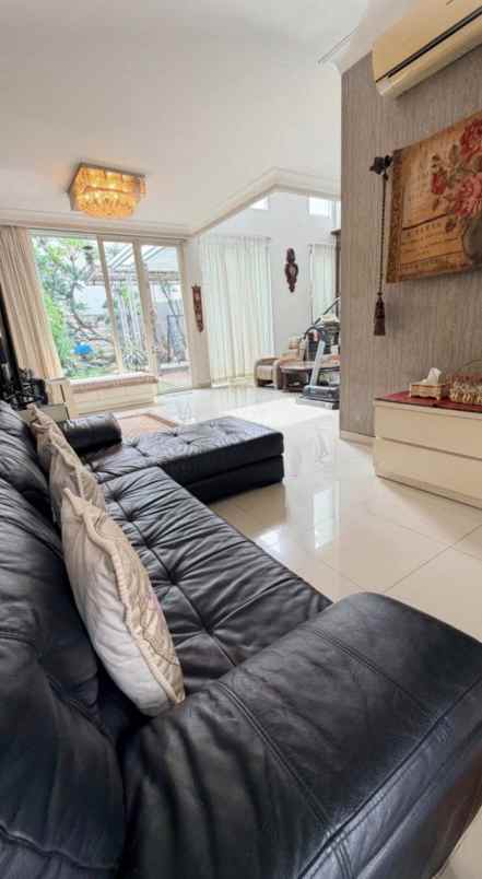 rumah sultan pakuwon city turun 1 1 milyar
