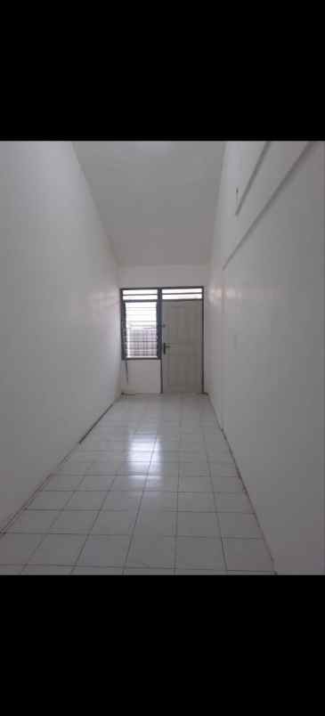 rumah sutorejo timur hadap selatan