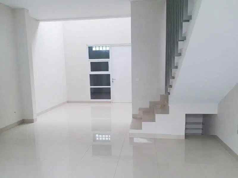 rumah taman holis indah