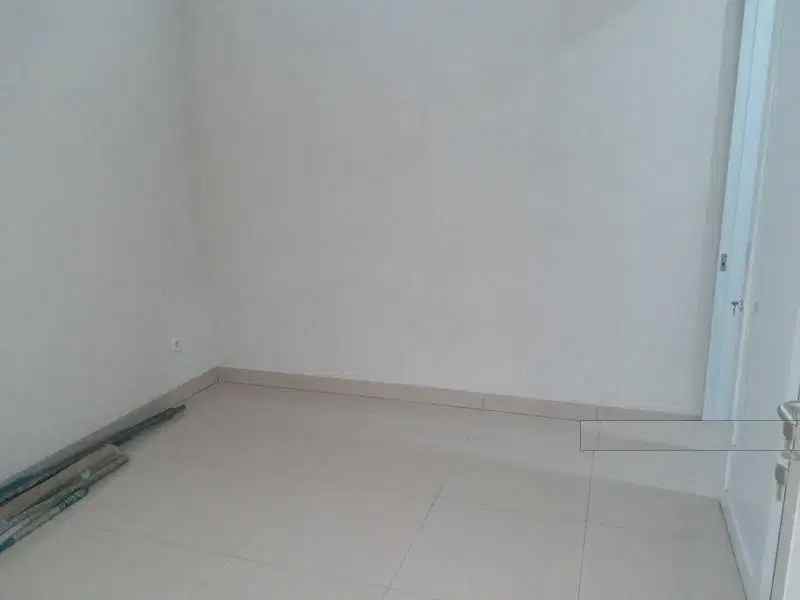 rumah taman holis indah