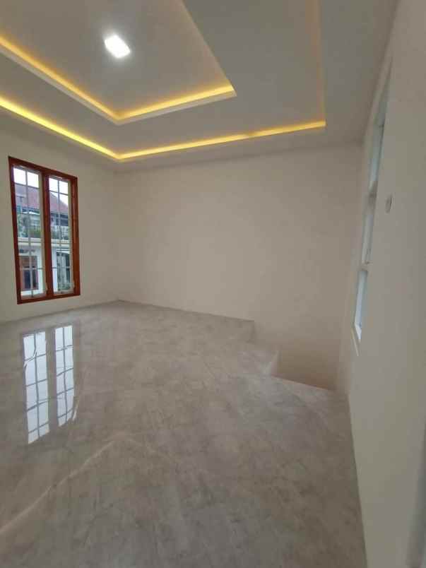 rumah villa batu dekat mall batos butuh uang