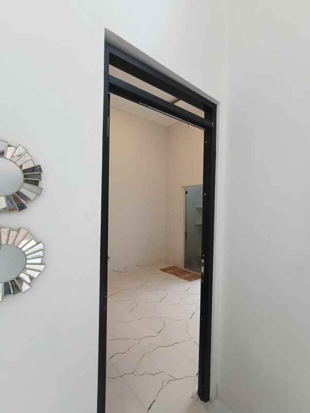 semi furnished 3 kamar tidur bisa kpr dp 0 ready stock