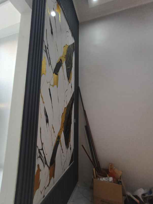 semi furnished 3 kamar tidur bisa kpr dp 0 ready stock