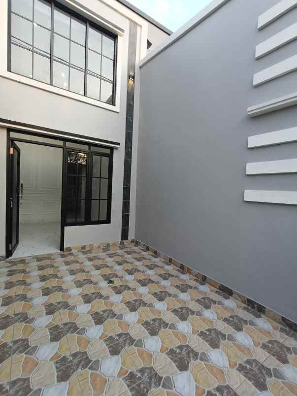 semi furnished 3 kamar tidur bisa kpr dp 0 ready stock