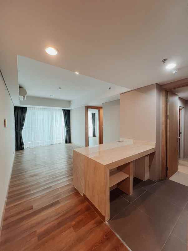 sewa apartemen holland village 3br cempaka putih
