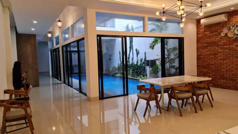 sewa rumah furnished di menteng jakarta pusat