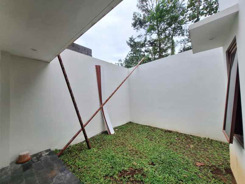 sisa 1 unit rumah etnik bali dekat akmil magelang