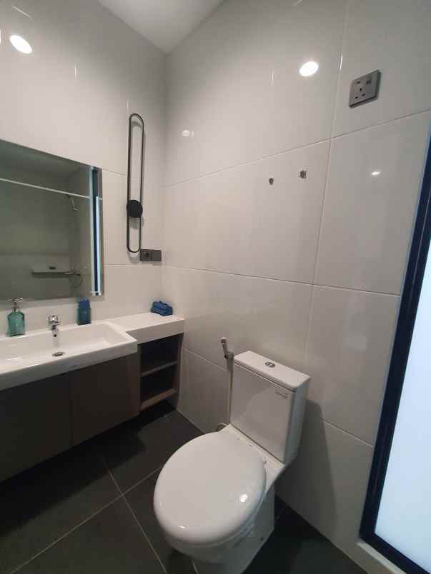 suvarna sutera cluster bassanta tipe burnet tangerang