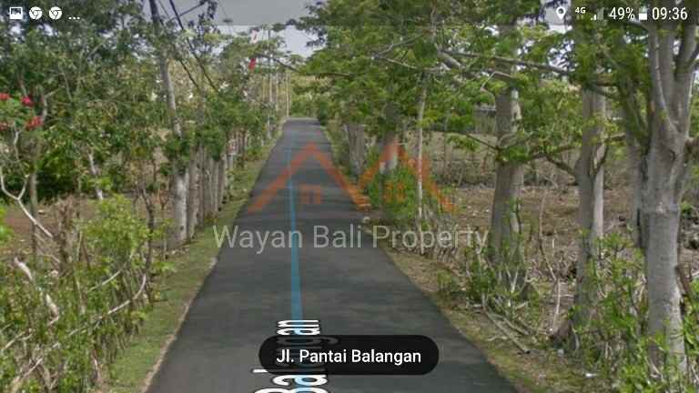 tanah jalan pantai balangan