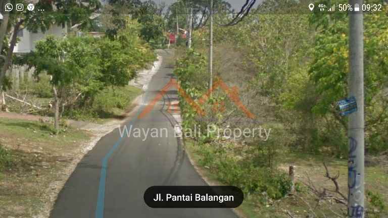 tanah jalan pantai balangan