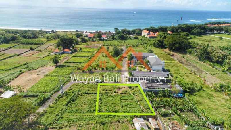 tanah jalan pantai matahari terbit