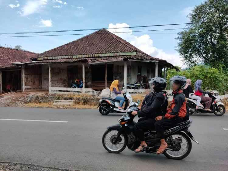 tanah kemuning ngargoyoso