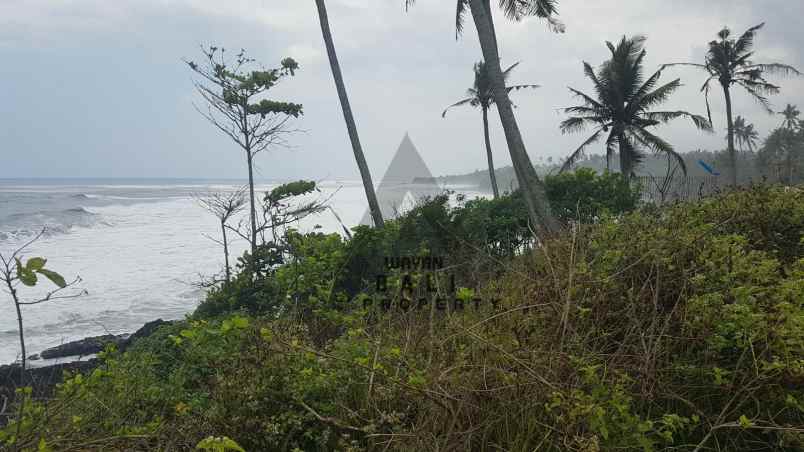 tanah pantai bonian