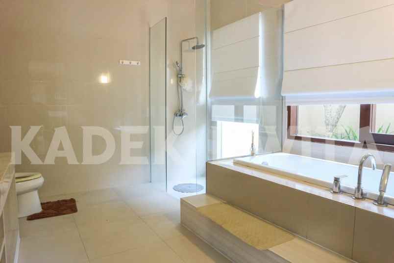 villa pantai keramas