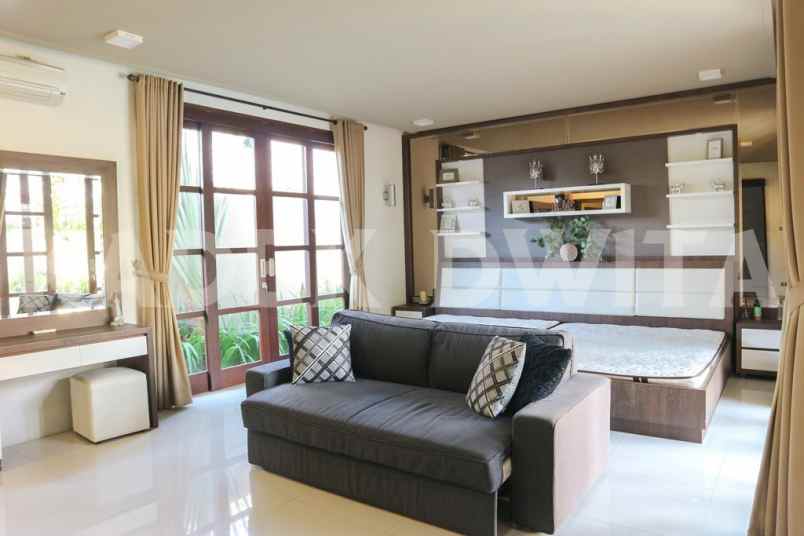 villa pantai keramas