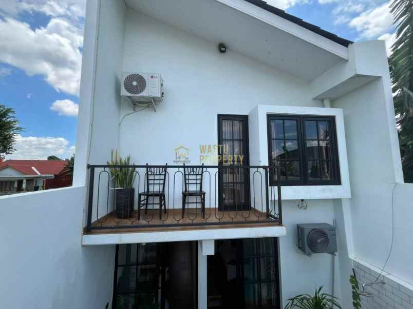 villa private pool 2 lantai di palagan ngaglik sleman