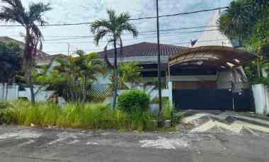 2 Rumah Dharmahusada Indah Tengah