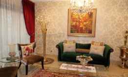 Rumah Kawasan Bandung Utara  Ada Kolam Renang dan Taman Luas Depan Belakang