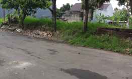 Tanah Matang dekat Setrasari Mall Cocok Dibangun Rumah Tinggal Guest House atau Kantor