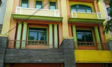 3Unit Ruko Jaksa Agung Suprapto Strategis