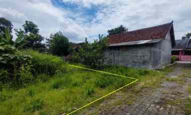 4 Jutaan Luas 210 m2 Belakang Hotel Hyatt