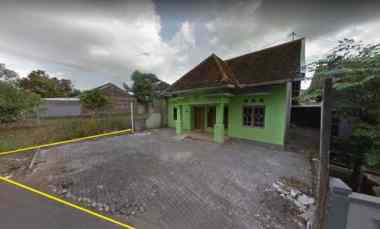 900 Jutaan Tanah Bonus RUmah dekat Hyatt