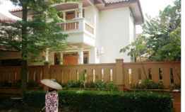 Rumah Hook Bagus Siap Huni Dijual atau Sewa Raffless Hills Cibubur