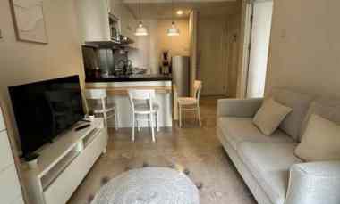 Apartemen Full Furnished di Landmark Residence