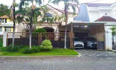 Araya Siap Huni Jarang Ada Row 4 Mobil dekat Merr