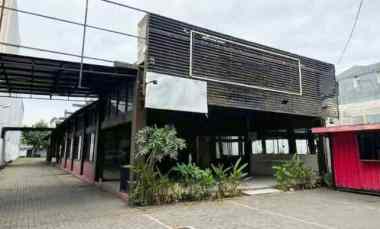 Bangunan Usaha Arief Rahman Hakim Strategis