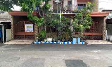 Bendul Merisi, Rumah 2 Lantai, Row 2 Mobil, Nego