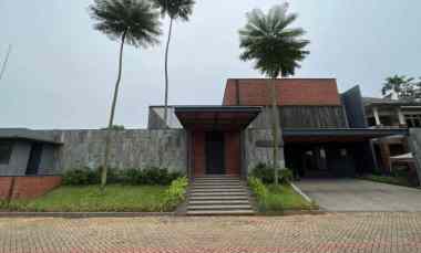 Rumah Dijual di South CIty