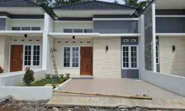 Rumah Dijual di Pudakpayung