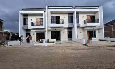 Rumah Dijual di Dawung