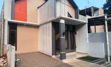 Rumah Dijual di Jalan Ujung Aspal Pondok Gede