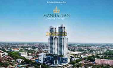 Condominium Manhattan Luxury Living in Town