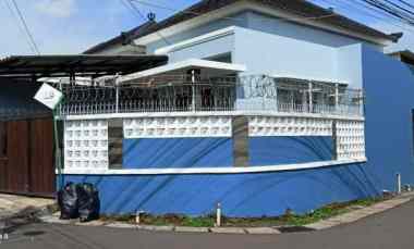 Dekat Pintu Tol Pinggir Jalan Raya Persis Posisi Hook