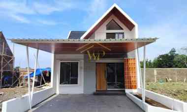 Desain Unik Rumah Mezzanine Strategis di Sleman