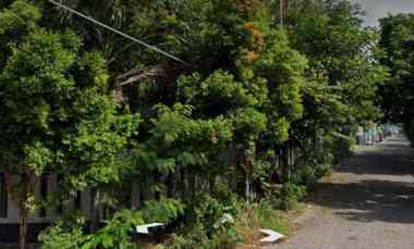 Dharmahusada Indah, Tanah Strategiis Hook dekat Atlas