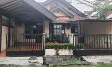 Di JUAL Rumah - di Sektor 5, Bintaro
