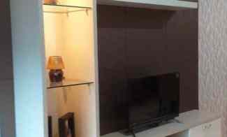 Strategis Apartemen 57 m2 Furnished 2 BR, dekat Pintu Tol Cawang