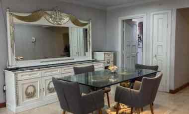 Kondominium Graha Famili 3BR Full Furnished View Golf Kawasan Elite