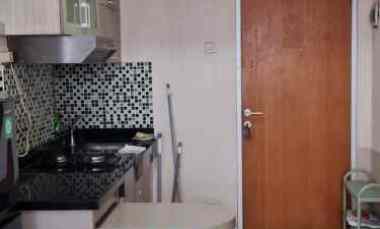 Puncak Permai 2BR Full Furnish Lantai Rendah dekat Pakuwon Mall, Pasar
